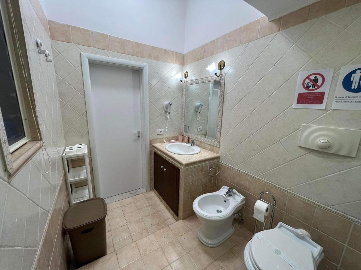 La Maison Di Nonna Tina - Panoramic Suite نابولي المظهر الخارجي الصورة